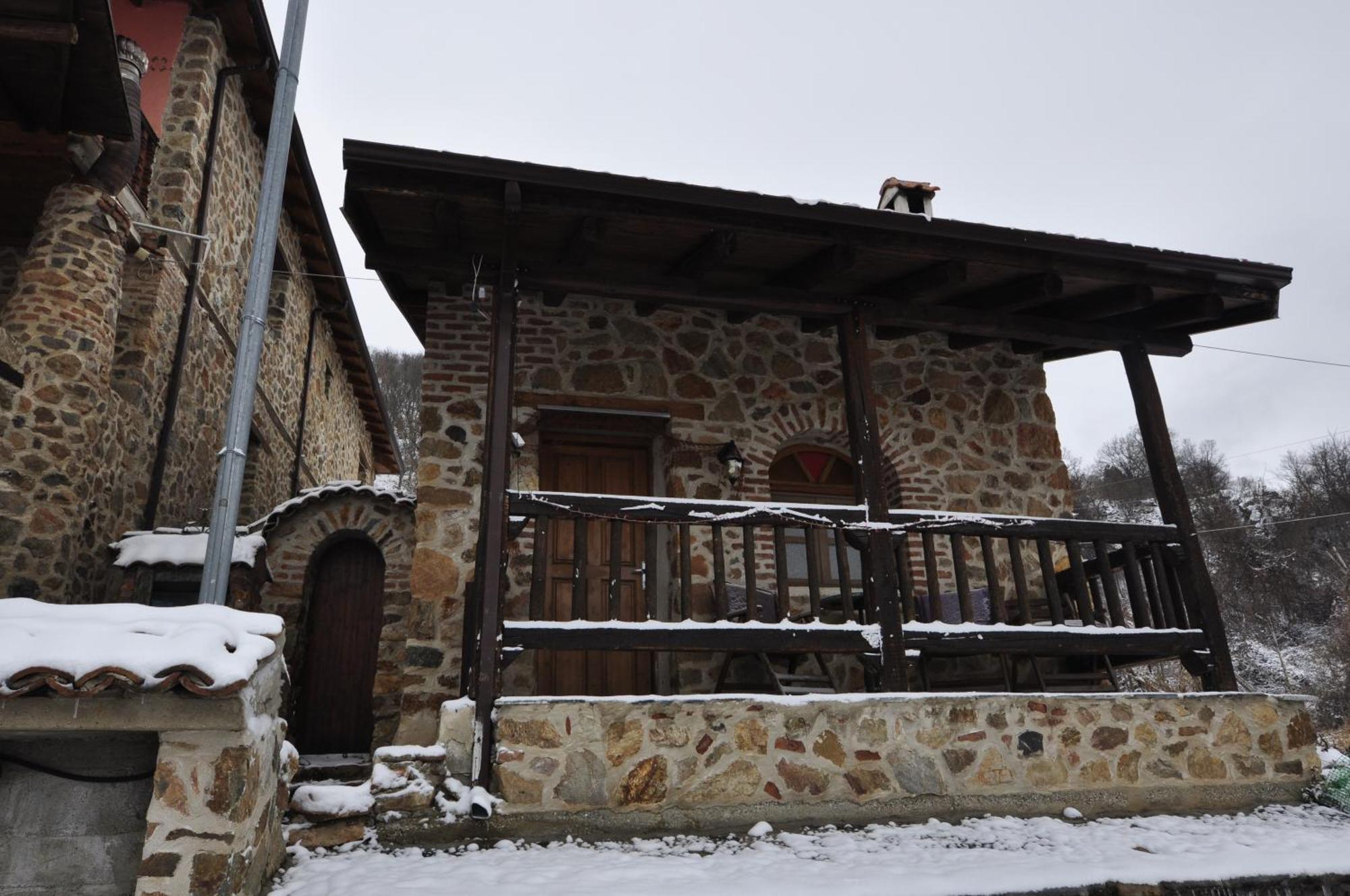Iaspis Guesthouse Sidhirokhorion Exterior photo