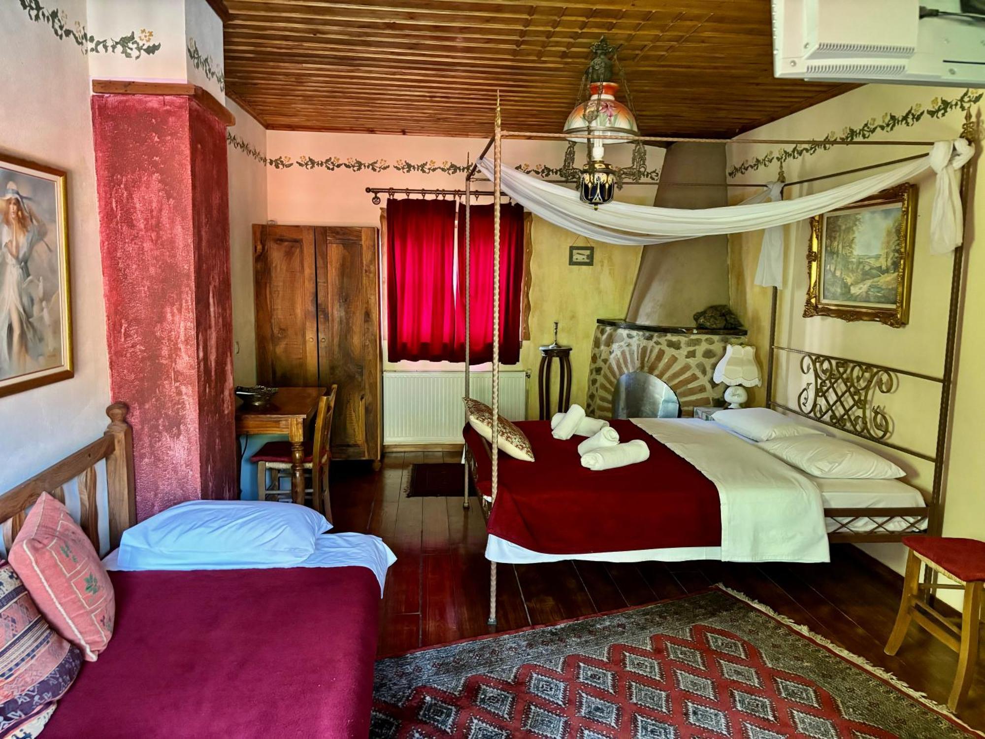 Iaspis Guesthouse Sidhirokhorion Exterior photo