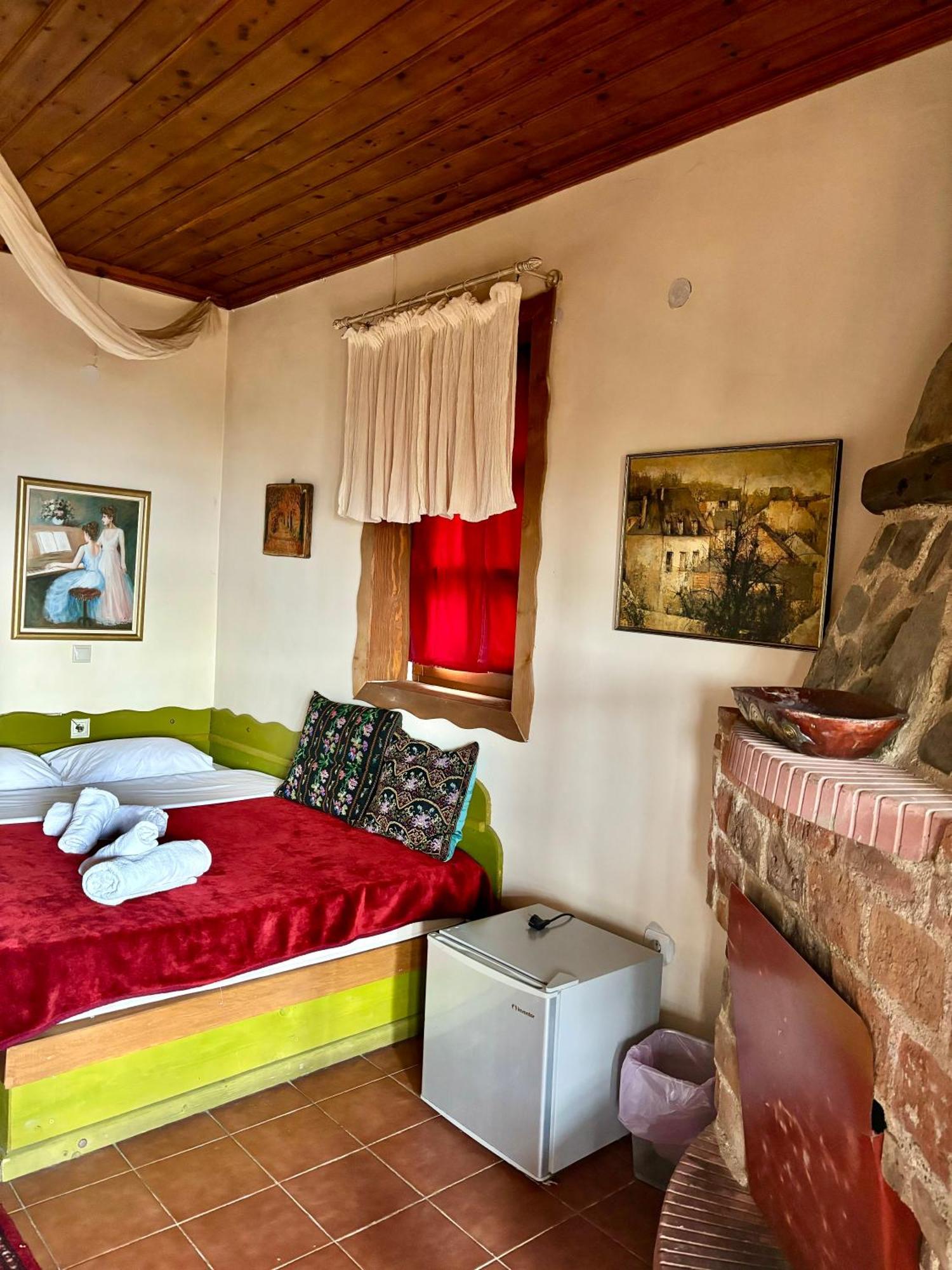 Iaspis Guesthouse Sidhirokhorion Exterior photo