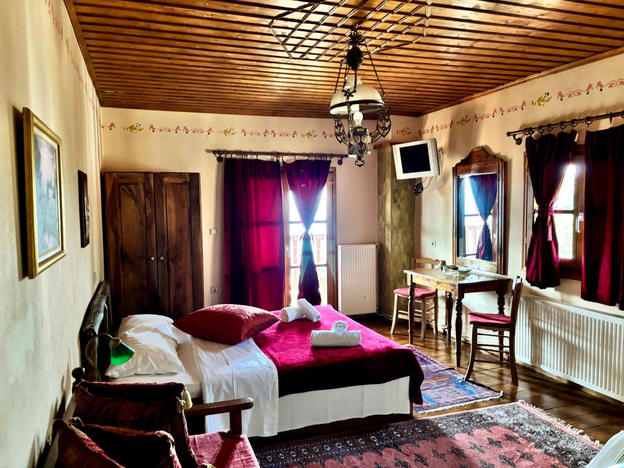 Iaspis Guesthouse Sidhirokhorion Exterior photo