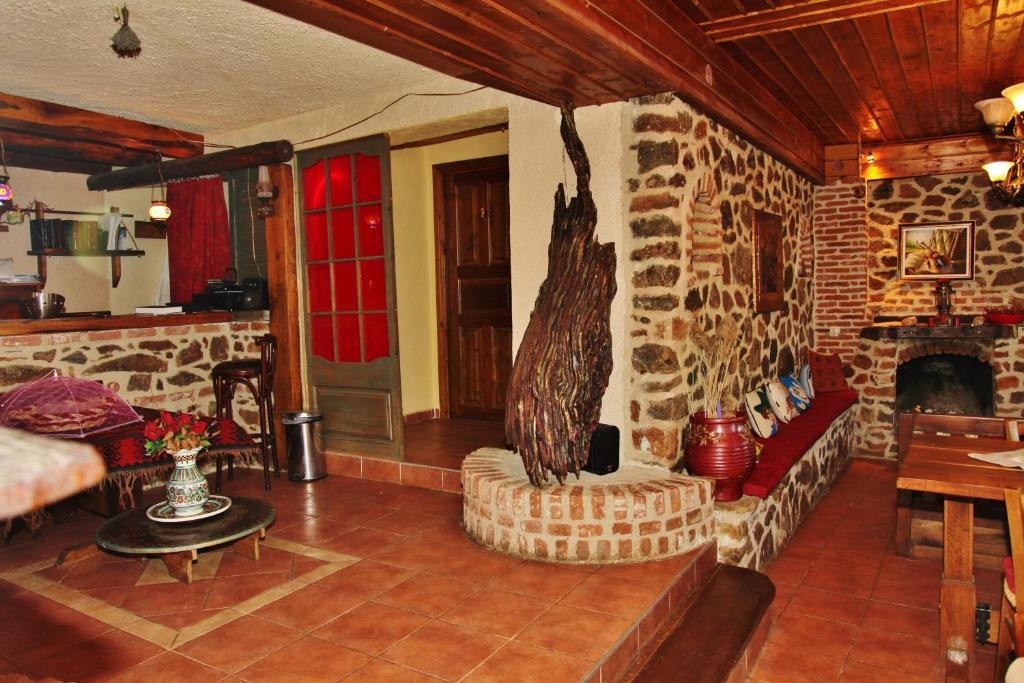 Iaspis Guesthouse Sidhirokhorion Exterior photo
