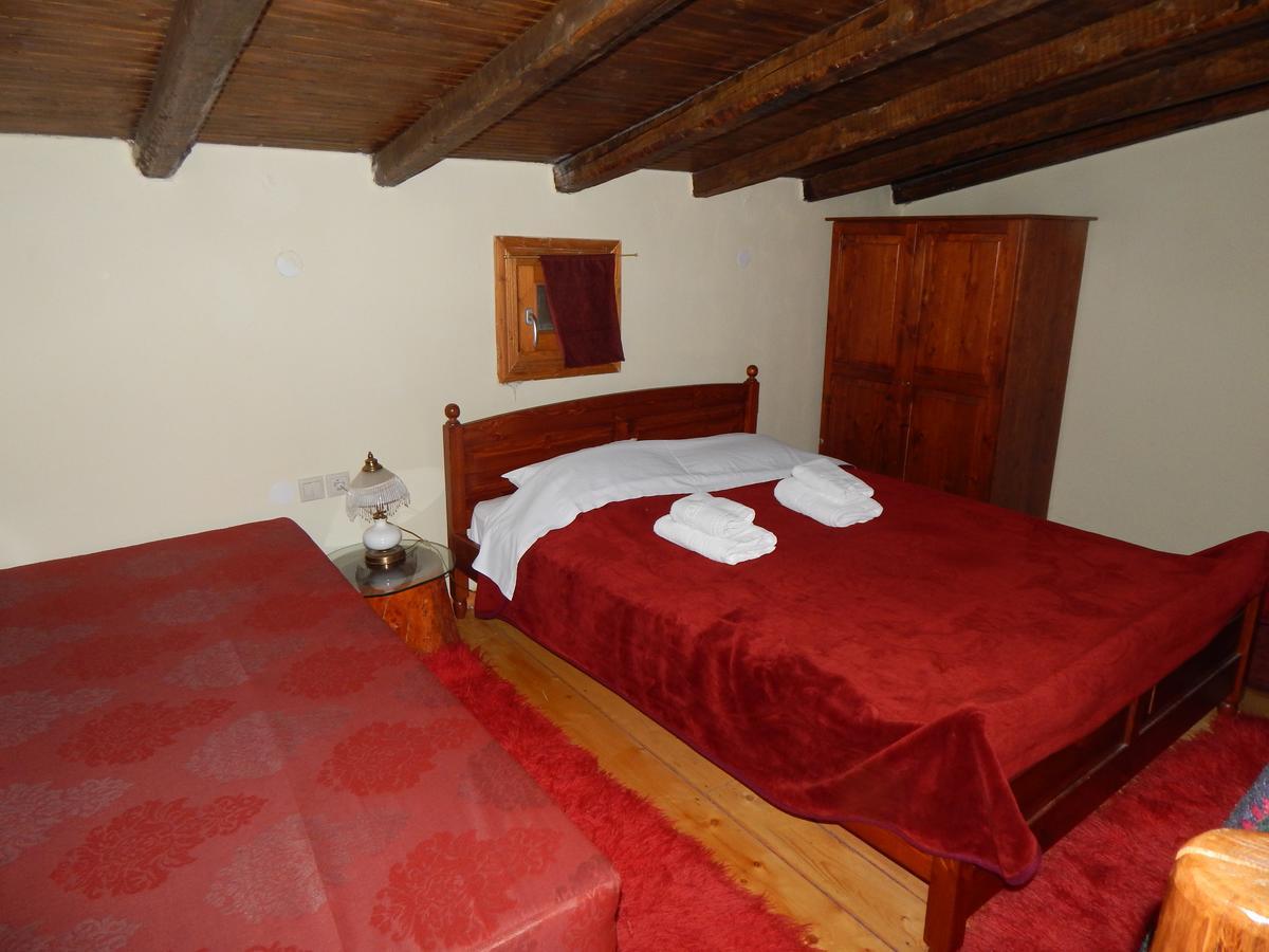 Iaspis Guesthouse Sidhirokhorion Exterior photo